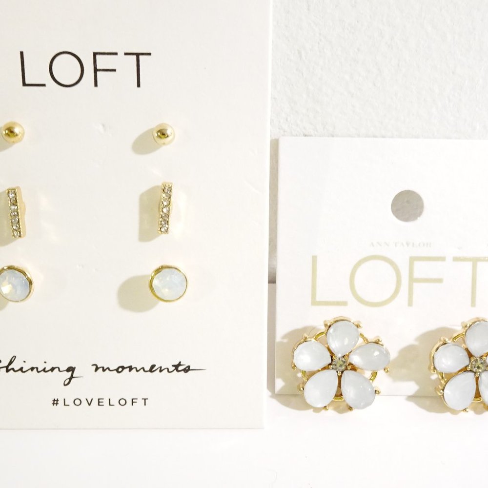 Ann Taylor Loft Opal Crystal Daisy Earrings NWT 29.50 Three Stud Set NWT